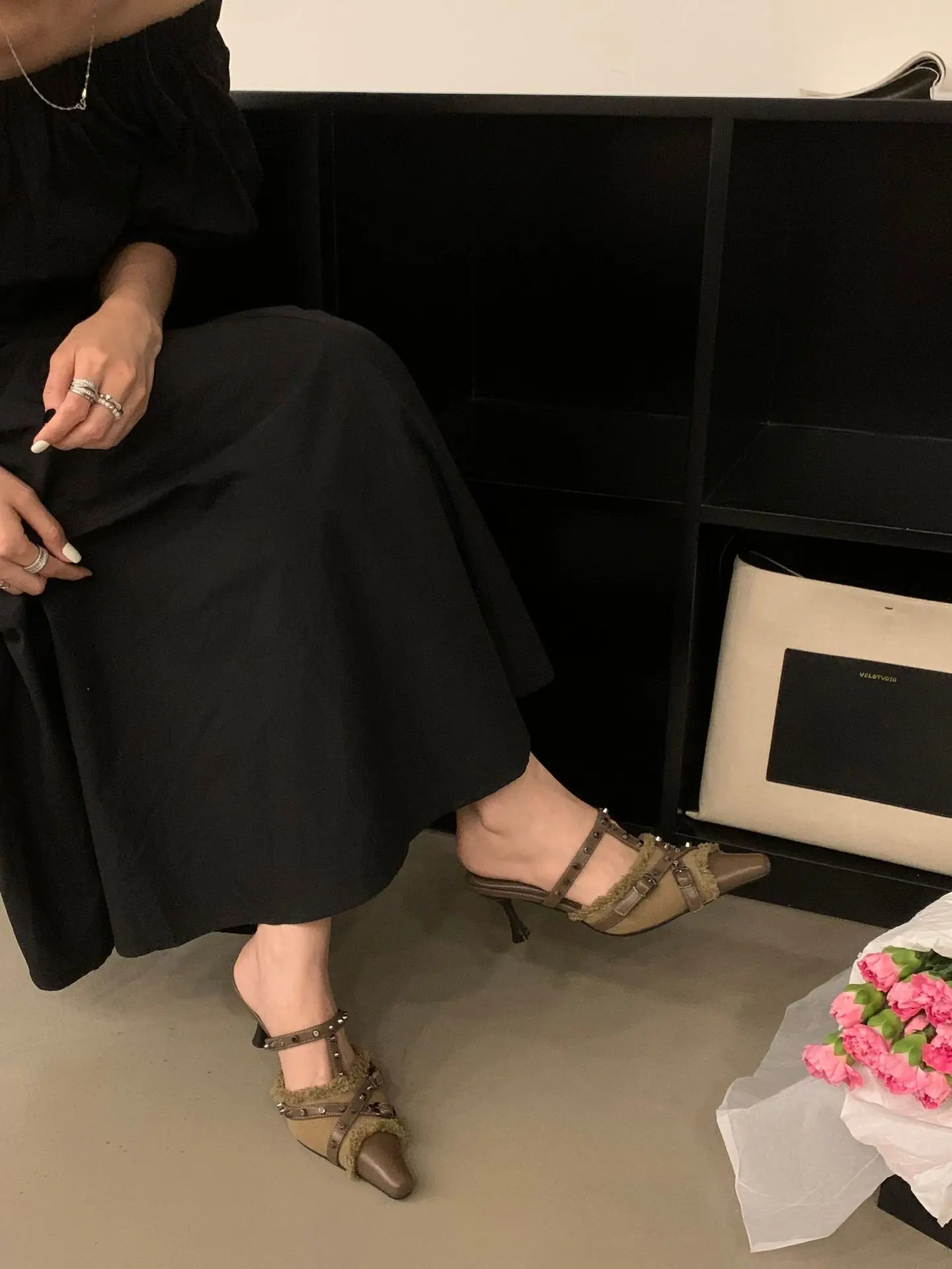 Autumn New Pointed Niche Design with Rivets, Slim Heels, High Heels, Sandals, and Versatile Slippers for Women's Shoes