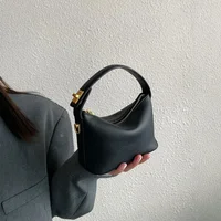 Sac à main simple et rétro, sac à bandoulière, petit sac carré en cuir souple 2