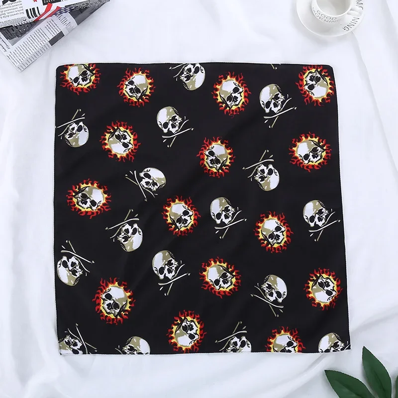 

55*55cm Polyester Pirates Skull Leaves Reggae Bandanas Men Hiphop Headband Headscarf Women Neckerchief Headwear Handkerchief