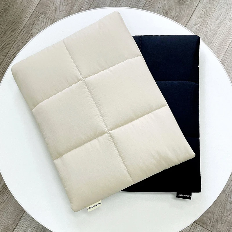Comfyable Puffy Laptophoes 15 Inch 16 Inch, Gewatteerde Puffer Laptop Draagtas, Kussensloop Compatibel voor MacBook Air 15 Inch M4 2025 A3241 M3 2024 & MacBook Pro 16 Inch M4 2024 M3 M2 M1
