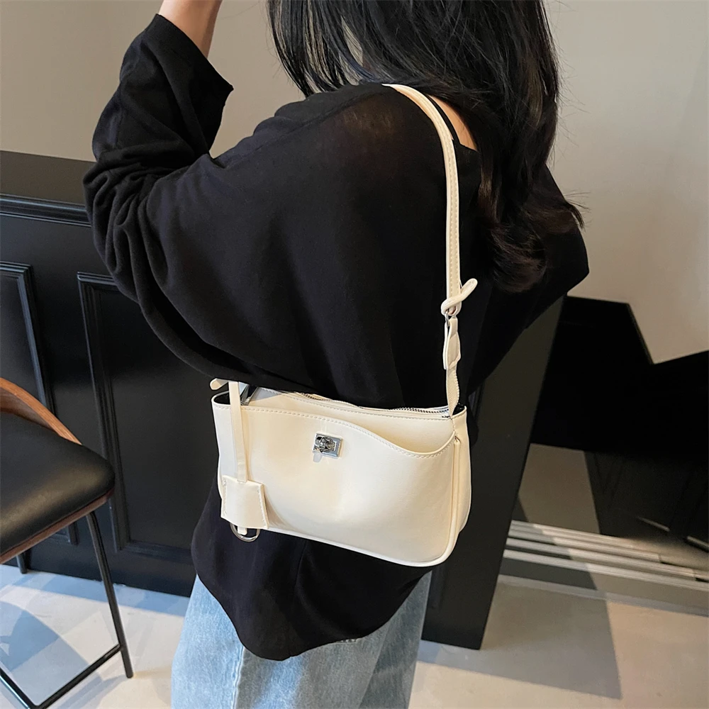Luxury Women's Shoulder Bag With Dual Straps And Locker Closure_voghion.com