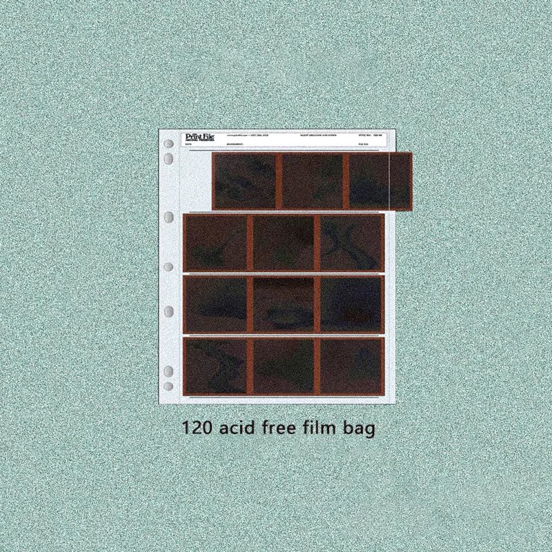 Rotolo Di Pellicola Cinematografica Su Sfondo Bianco Pellicola Negativa Vuota Cornice Per Diapositive Di Pellicola Da 35 Mm Cinema 44297415 - Foto 2