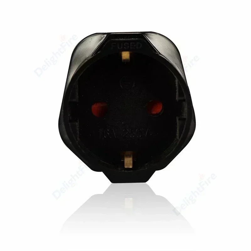 Рисунок 6 - Переходник с вилки стандарта Великобритании на Европу