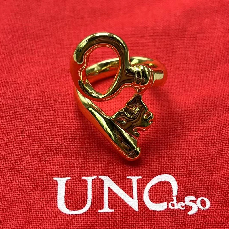 

2023 UNode50 Hot Selling European and American Fashion High Quality Exquisite Women's Ring Romantic Holiday Jewelry Gift Bag