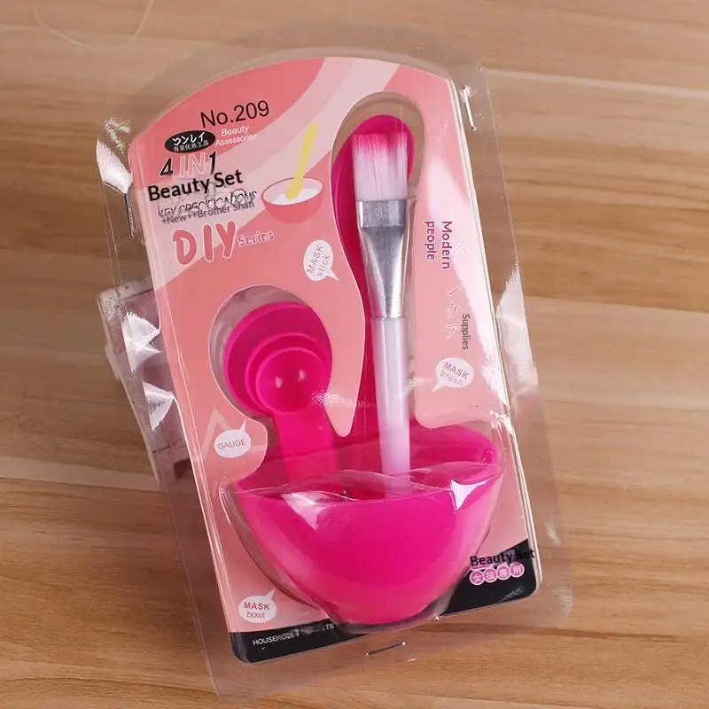 DIY Face Mask Making Kit: Mixing Bowl and Six-Piece Brush Set