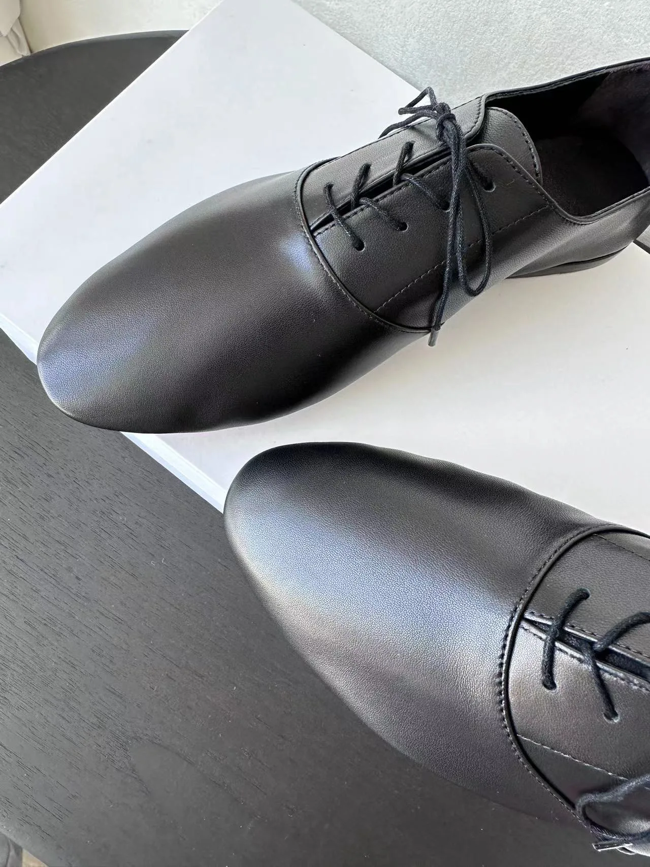 TR Awar Lace Up Shoes In Smooth Nappa Leather High Quality Almond Shaped Oxford Shoes 2025 New Luxury Design Shoes For Women 3