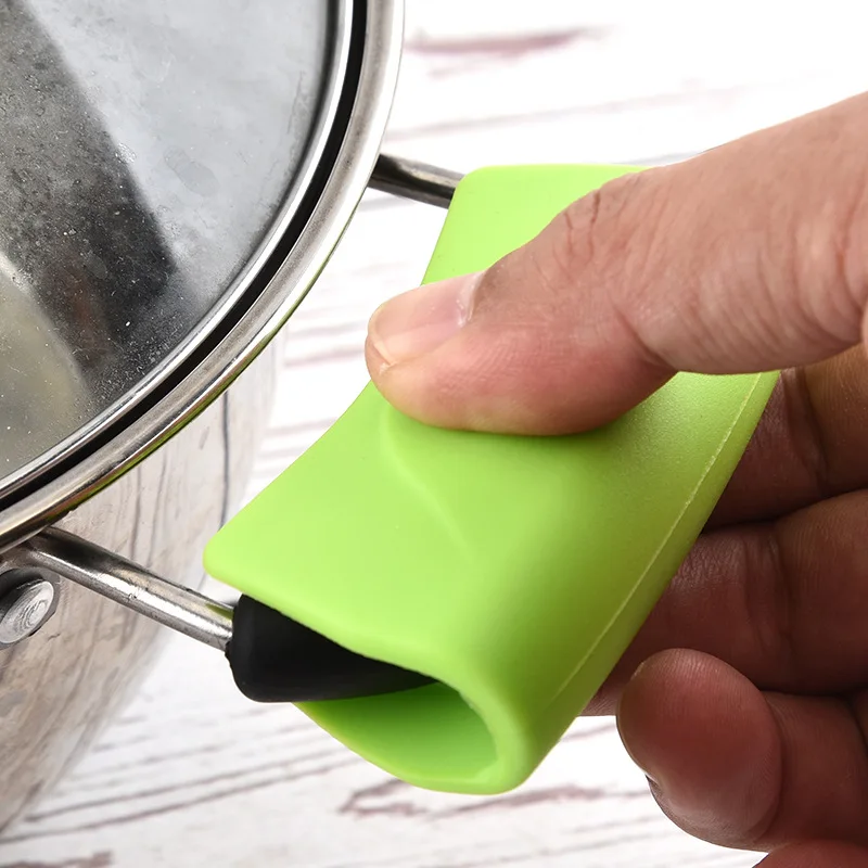 Silicone Pan Handle Cover Insulated Pot Ear Clips Grip Sleeve Glove Kitchen Tools 1 Pair