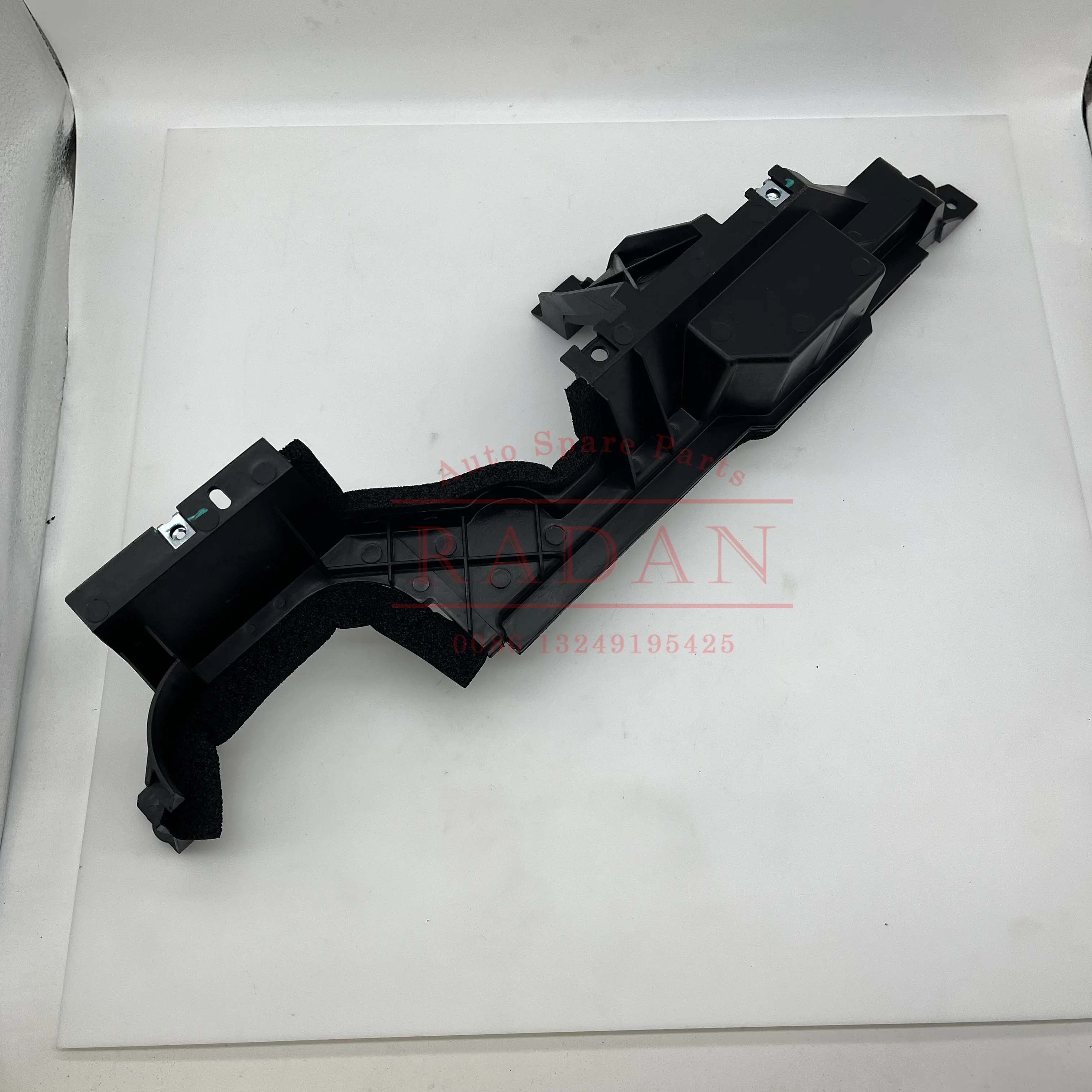 Air Deflector Decorative Bracket For Chery Tiggo 7 Pro 302000475AA 302000476AA