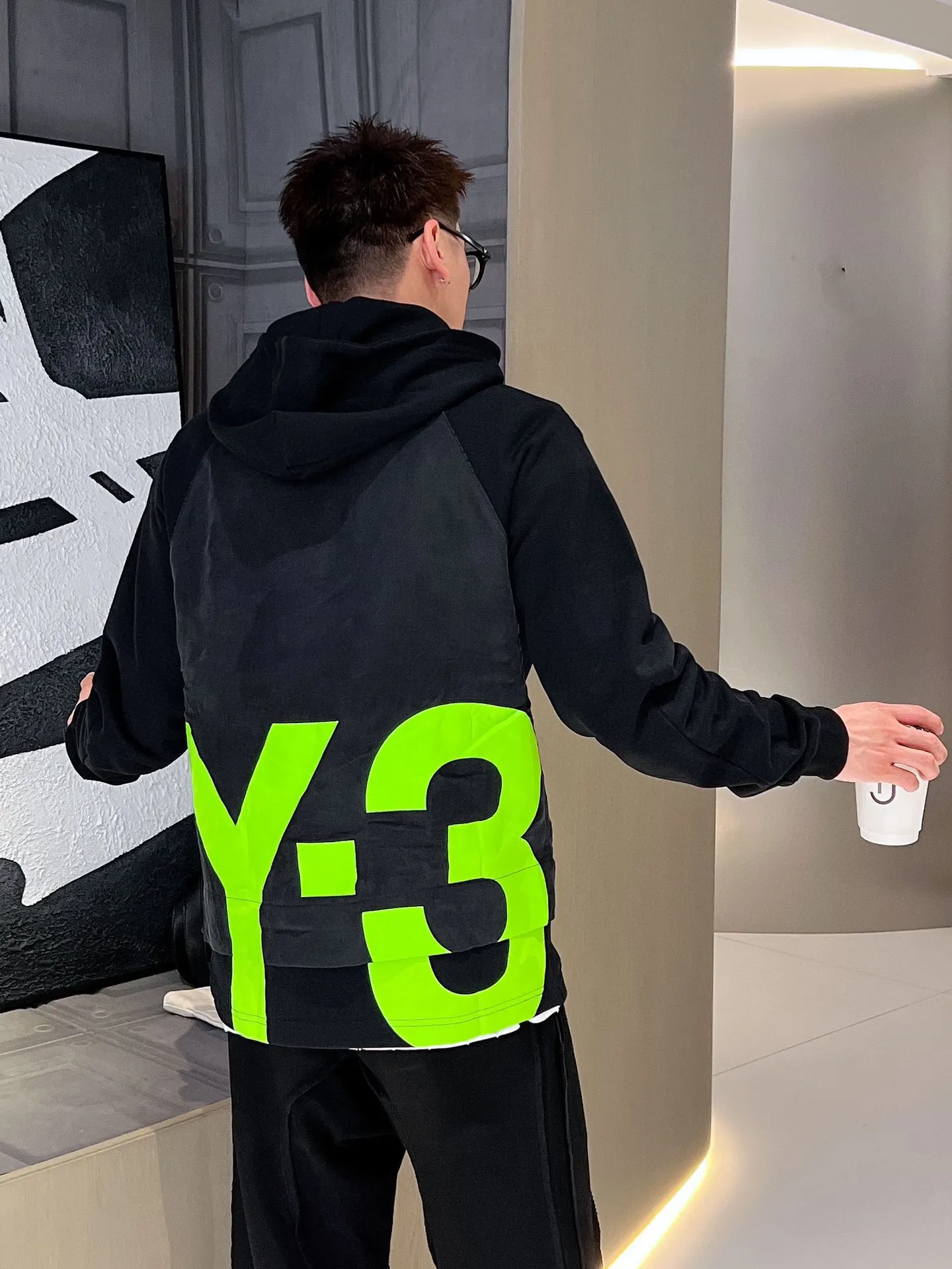 Рисунок 3 - Толстовка Yamamoto Yoshi Y3