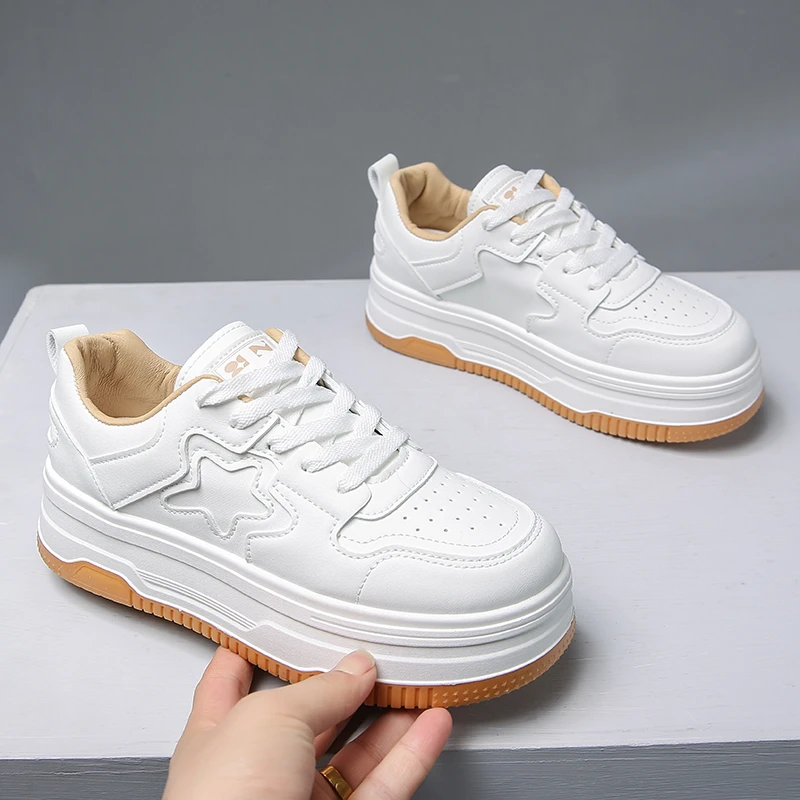 New Fashionable Women Casual Sports Shoes Trending  Thick-soled Height-enhancing Board Shoes Low Breathable Trainers Sneakers