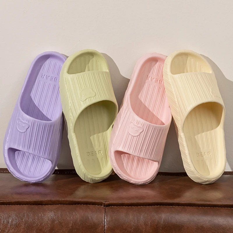 Cute Bear Soft Sole Cloud Slippers Women Lightweight Non Slip Bathroom Slides Woman 2025 Summer Comfort EVA Flip Flops for Home 2