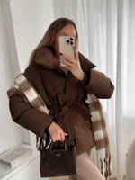 Manteaux courts marron à col montant pour femme, couleur unie et épais, élégants, nouvelle collection hiver, vestes bouffantes solides, Streetwear pour dames 3