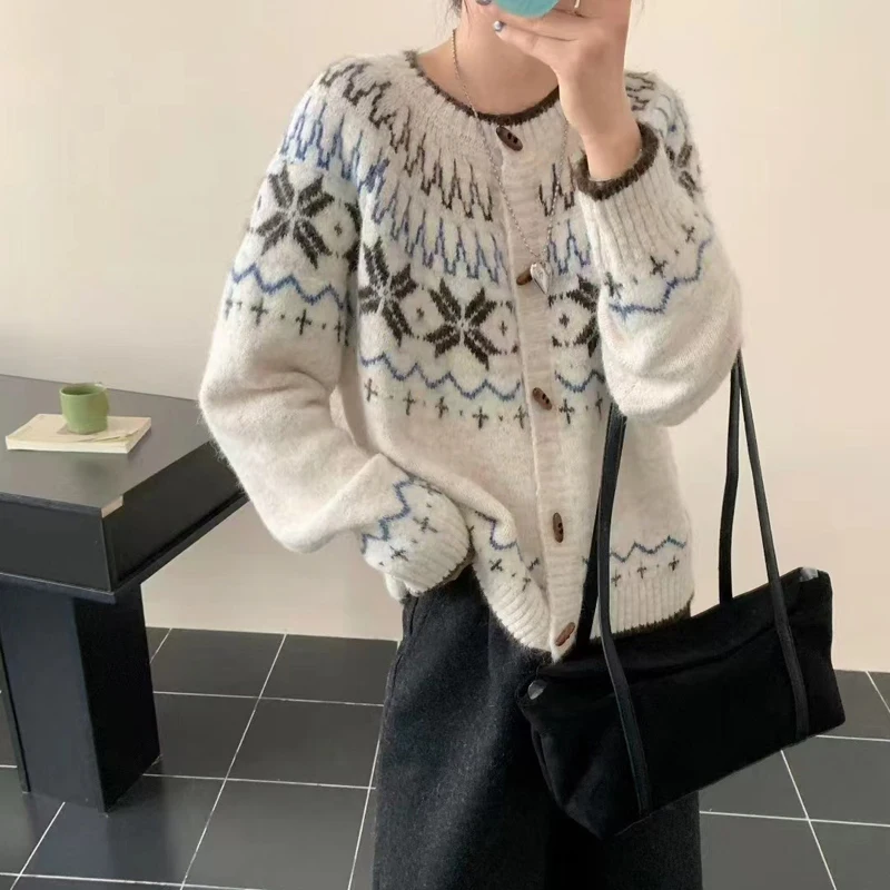 New Women's Crew Neck Cardigan Knitted Sweater Fashionable Autumn and Winter Retro Loose Single-breasted Knitwear Jacket