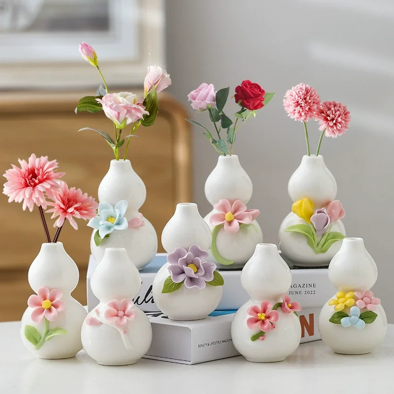 1pcs Handmade Creative Flower Vase Tea table decoration Flower vessels Small ornament Living room ceramic vase 2