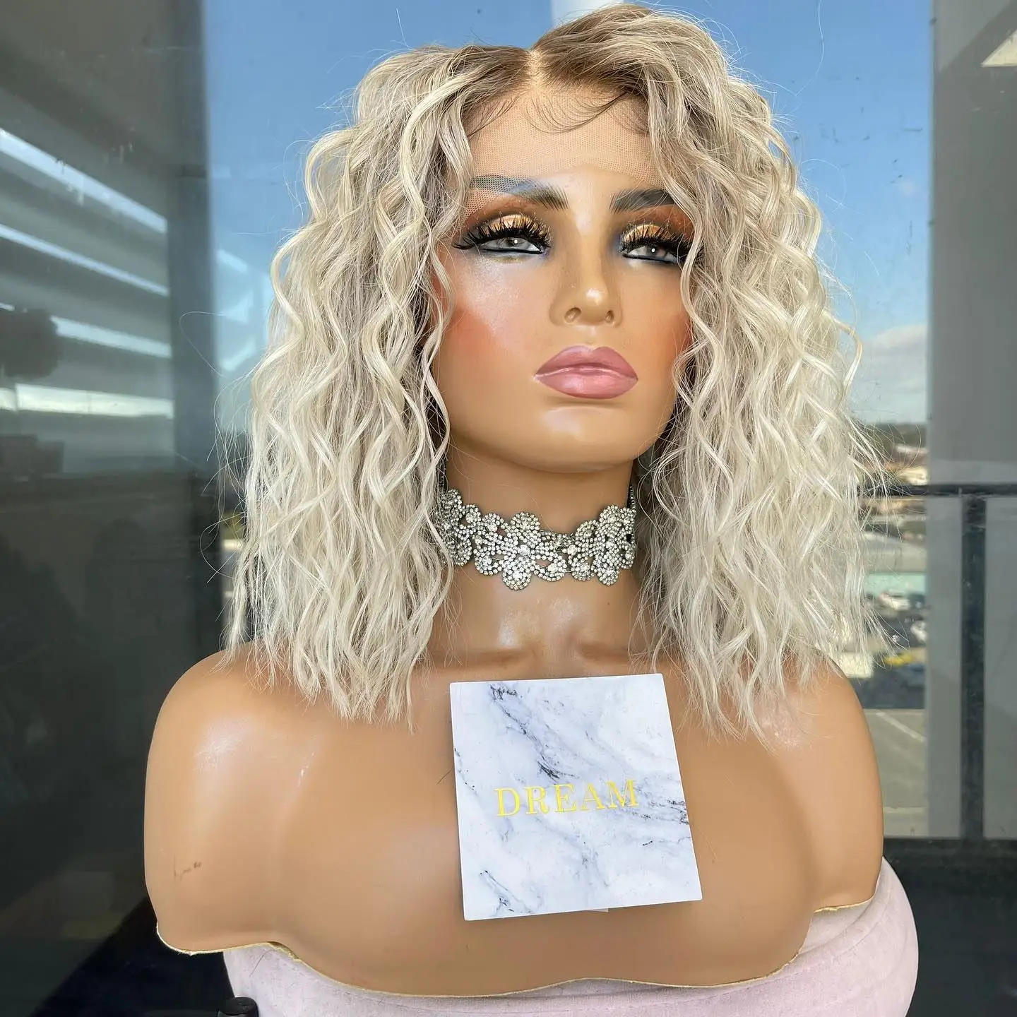 White Cold Blonde Short Bob Cut Transparent Lace Front Synthetic Hair Wigs for Women Glueless 12Inches Cosplay Wig Natural Hair