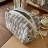 Classic Plaid Multifunctional Three-dimensional Makeup Bag with Large Capacity 5