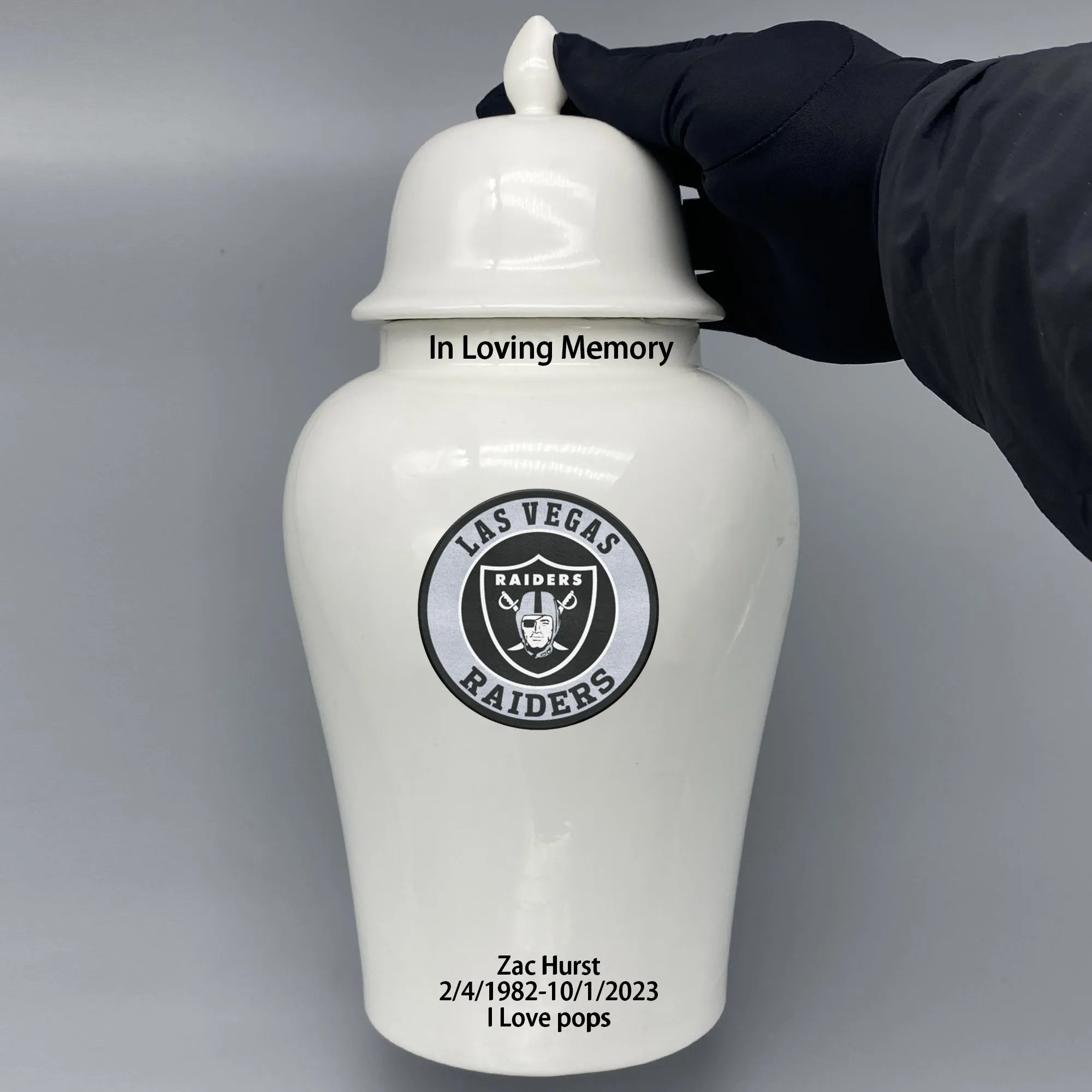 

Large Urn for Las Vegas Raiders-themed Logo Custom Urn.Send me the name/date you want to appear on the urn by Remarks Message.