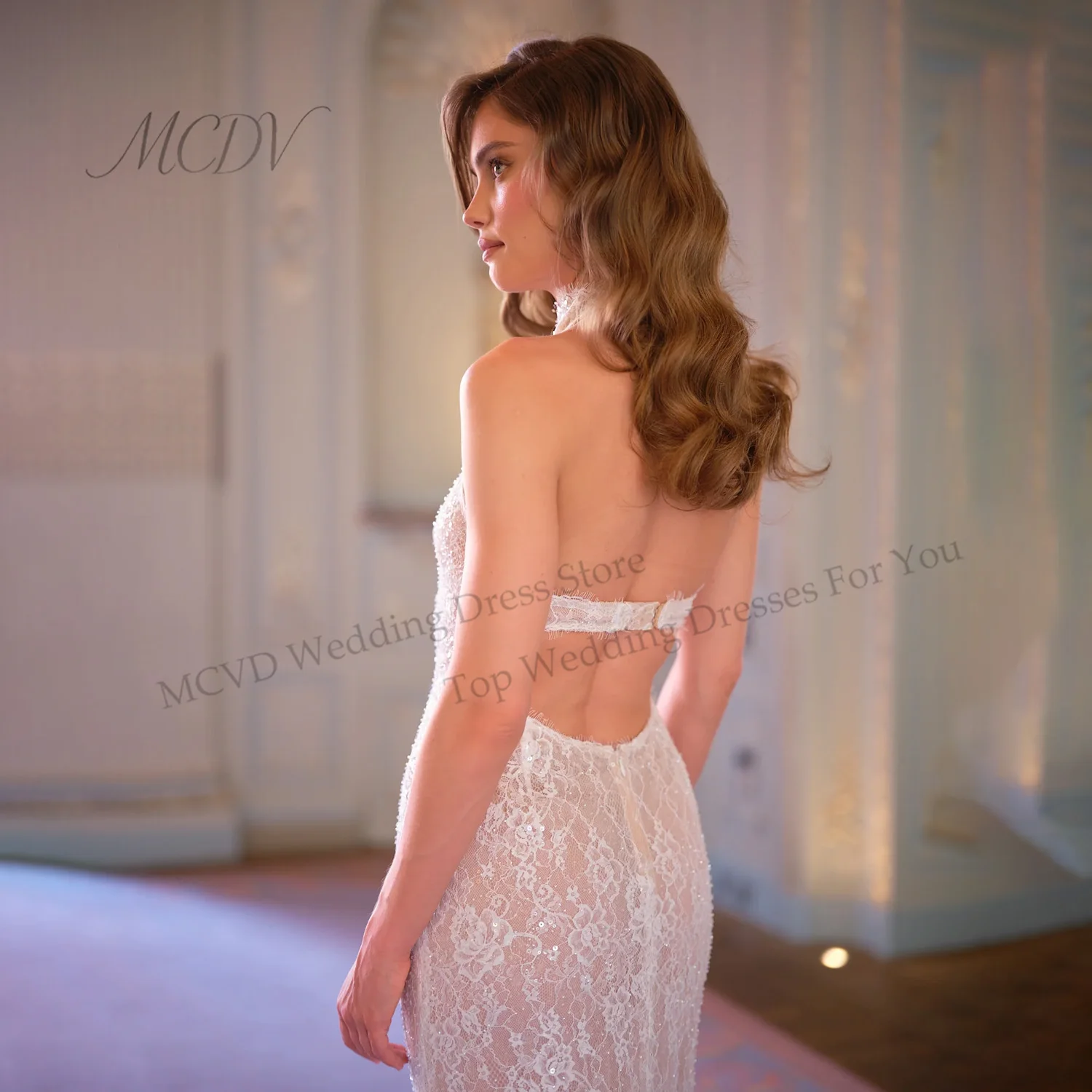 Applique Lace Halter Neck Wedding Dresses Backless Straight Sleeveless Vintage vestidos de noche Floor Length Customized