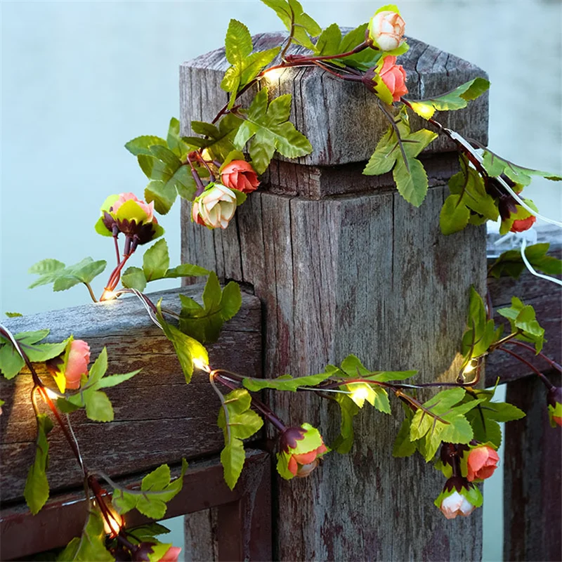 thumbnail image 1 of Guirnalda de luces artificiales con hojas verdes y flores de 2 a 10 m, guirnalda navideña alimentada por USB o batería para decoración del hogar, 1 of 5