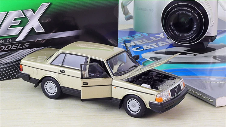 Modèle de voiture classique Volvo 240 GL en alliage 1:24, véhicule jouet en  métal moulé, Collection de Simulation, cadeau pour enfants - AliExpress