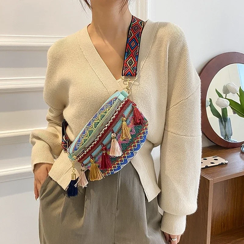 Waist Bag Women Folk Style with Adjustable Strap Variegated Color Fanny Pack with Fringe Decor