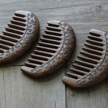 Handcrafted Sandalwood Crescent Comb – Wide-Tooth Anti-Static Wooden Hair Comb with Carved Detailing