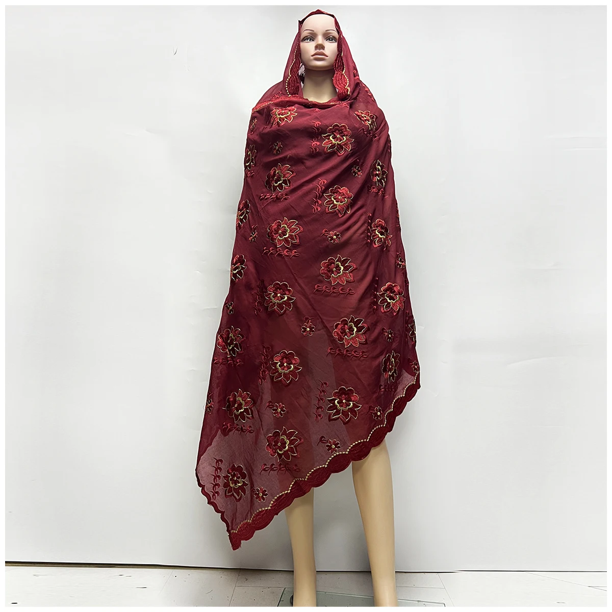 100% Cotton Fabric Rayon Cotton Thread Eembroidered Scarf High Quality African Women Hijab Muslim Scarf Dubai Excellent Style
