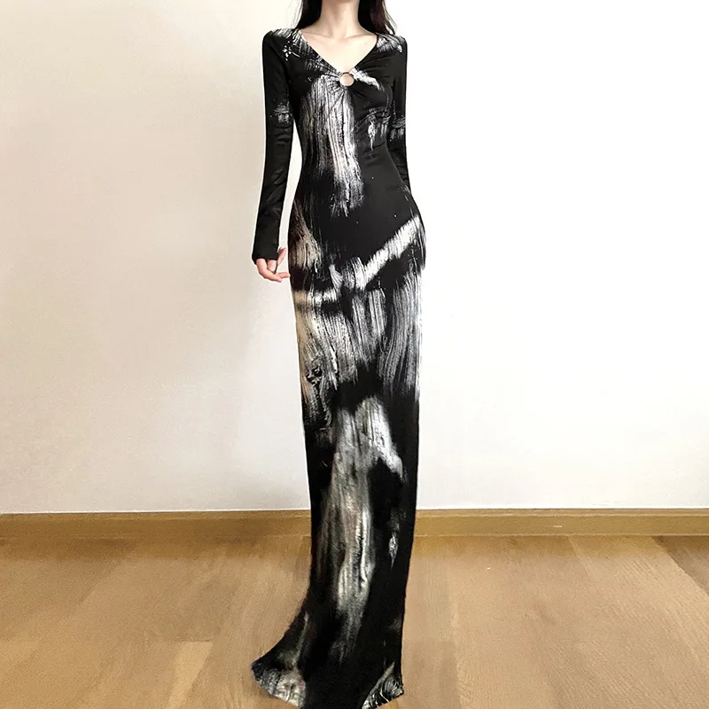 

New Chinese style retro splashed ink print dress for women in autumn 2023, split one step skirt, new long dress