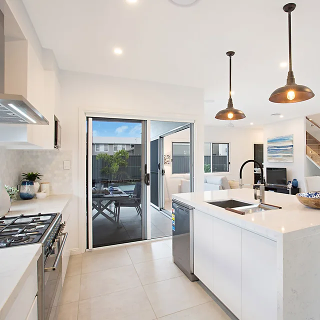 โมเดิร์นไม้สแตนเลส Beige Taverntine เคาน์เตอร์และ PAN Organizer ฐานลามิเนตบุฟเฟ่ต์ Island ตู้ครัวตู้ 6