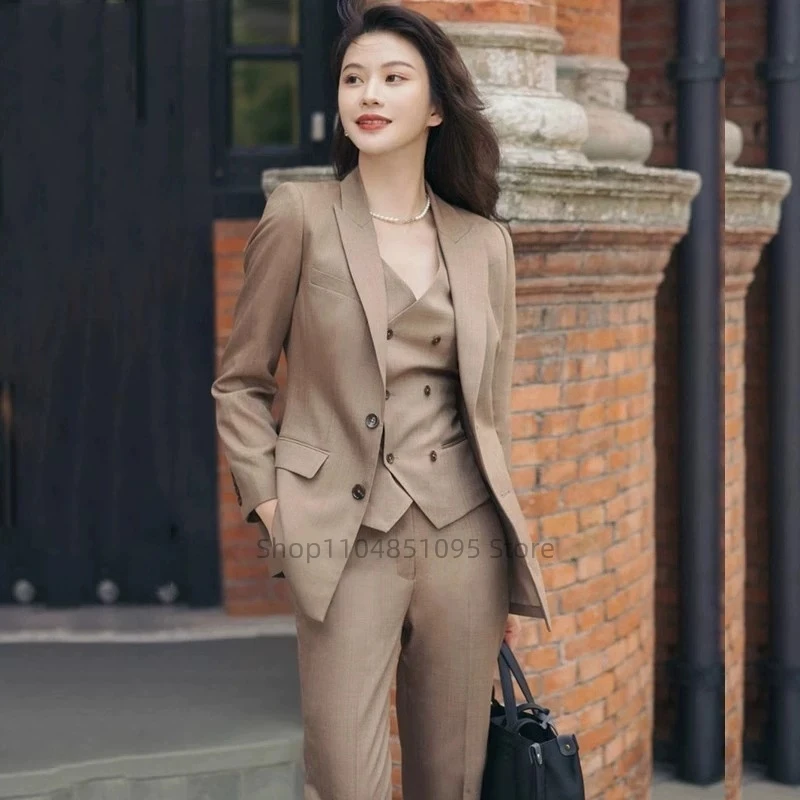 Brown Women's 3 Piece Suit Set with Blazer Vest Pants - Slim Fit Peak Lapel Office Workwear Formal Wedding Business Clothing