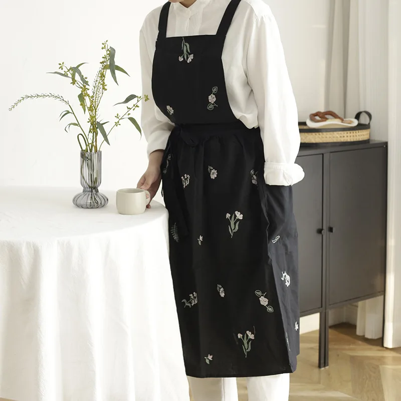 

New Korean Embroidery Apron Cotton Waterproof Flower Lace Up Pocket Apron