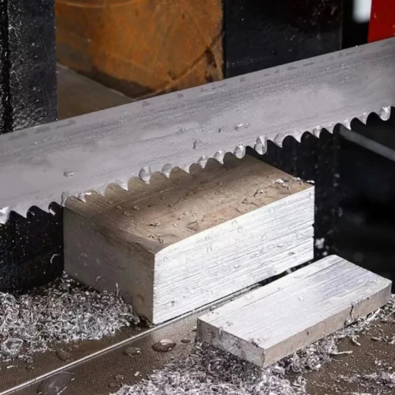 High-Quality Metalworking Bandsaw Blades - 13mm Wide, 6TPI & 14TPI, Precision Cutting Tool