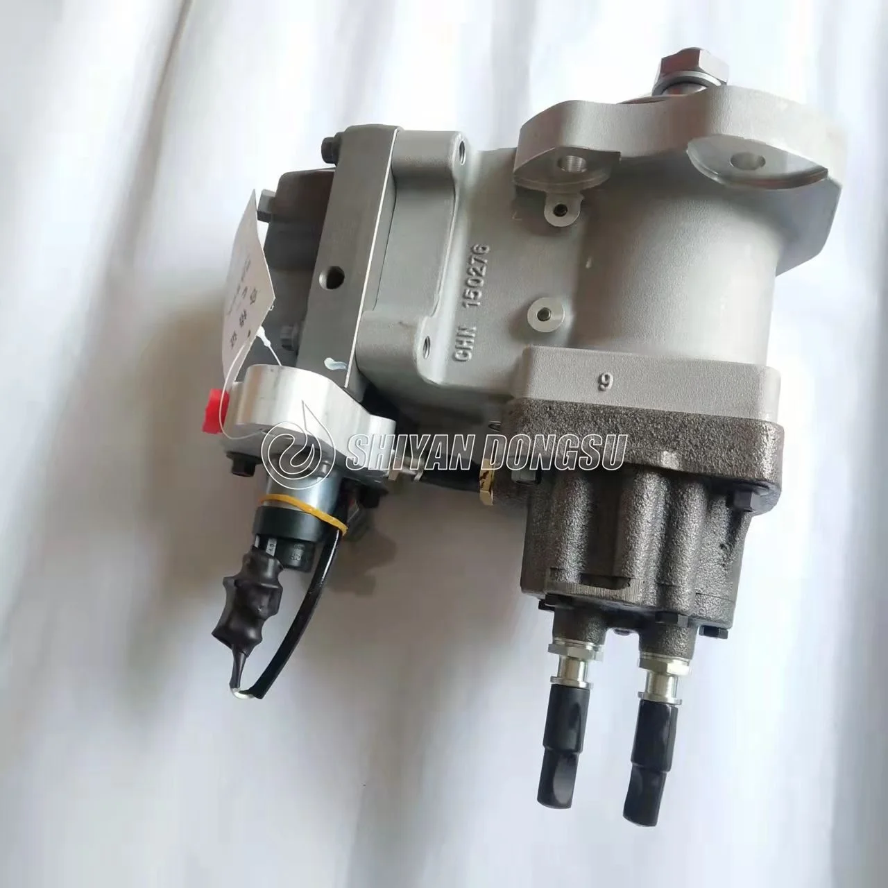 

Genuine excavator ISL8.9 ISC8.3 diesel engine fuel injection pump 4954200 4903462 4921431 5594766 5311171 3973228