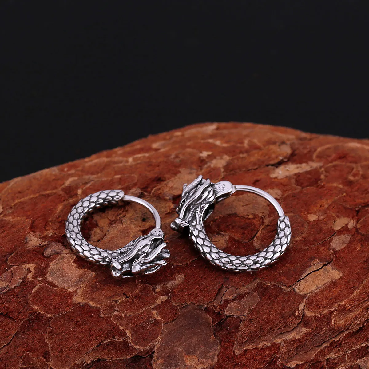 Dragon Snake Bending Ear Hoop Stud - Vintage Punk Nordic Clip-On Earring