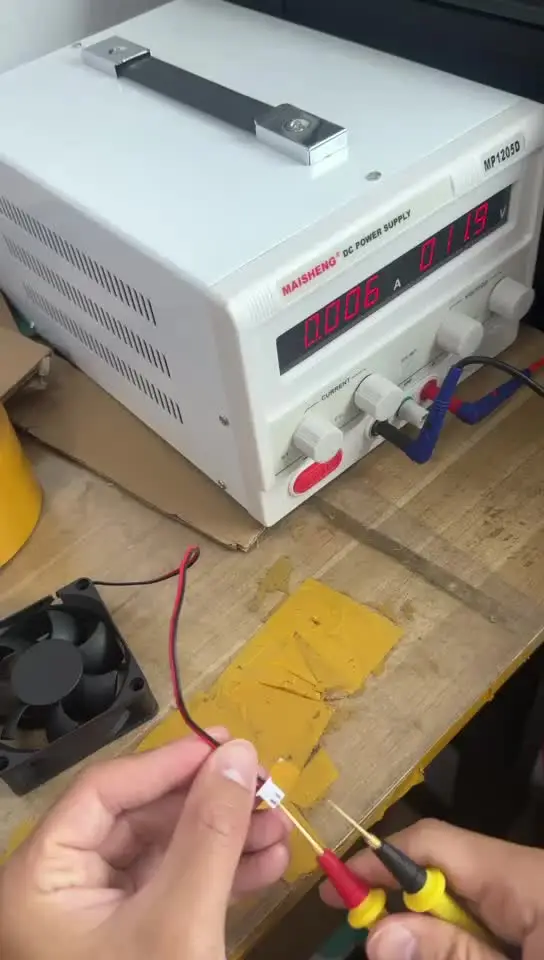 Delta Electronics FFB1248EH F803 DC 48 В 0 38 А 120x120x25 мм 4-проводной охлаждающий вентилятор для