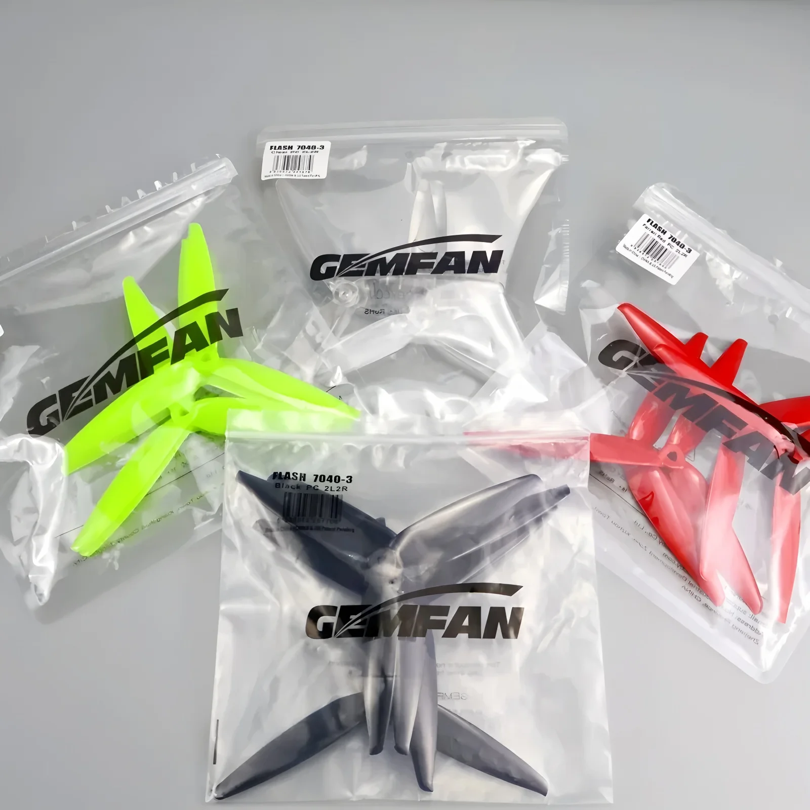 Hélice RC 10 Paris - Lot de 4 Couleurs pour Moteur Électrique