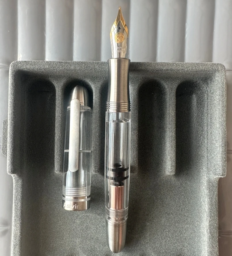 Asvine P36 V200 Titanium Fountain Pen Piston Filling Bock
