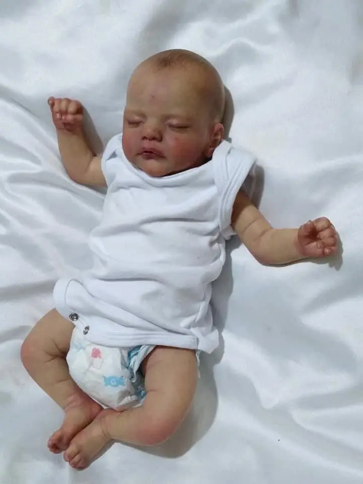 48cm NewBorn Doll Reborn Sam Lifelike 3D Painted Skin with Veins Multiple Layers Collectible Art Gifts for Children |