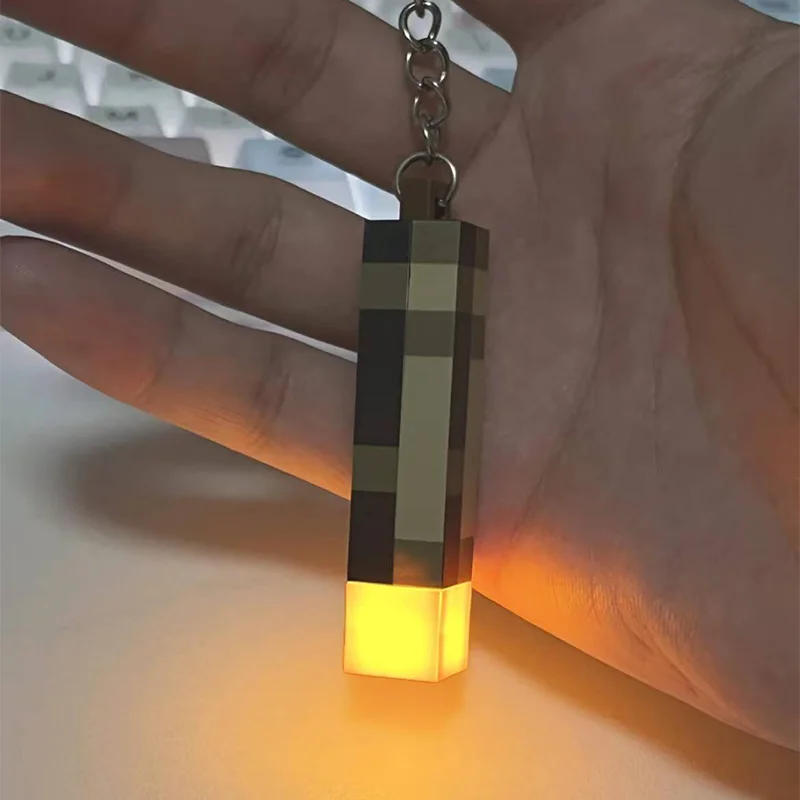 Masanın üzerinde duran LED gece lambası