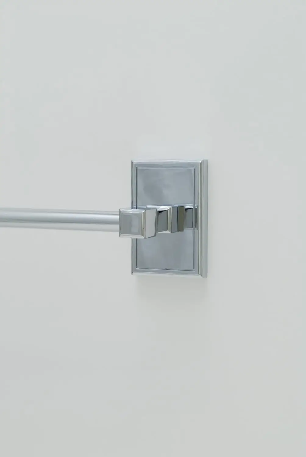 Hamilton 18" Wall Mounted Towel Bar Finish: Polished Chrome