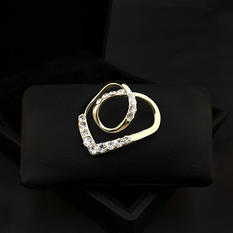 High-End Delicate Heart Small Silk Scarf Retaining Ring All-Matching Shirt Corner Knotted Buckle Minimalist Creative Jewelry Pin