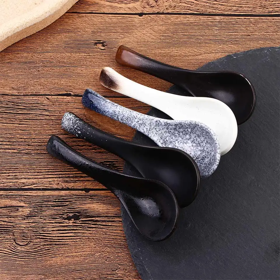 Leadigol Set Da 4 Cucchiai Da Minestra In Ceramica Giapponese - Manico Lungo 14 Cm - Ciotole Per Zuppa, Riso, Noodles, Porridge - Utensili Da Cucina Eleganti E Multiuso