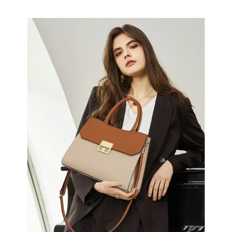 

Women's New Square Fashion Atmosphere Crocodile Pattern Handbag High Grade One Shoulder Crossbody Bag
