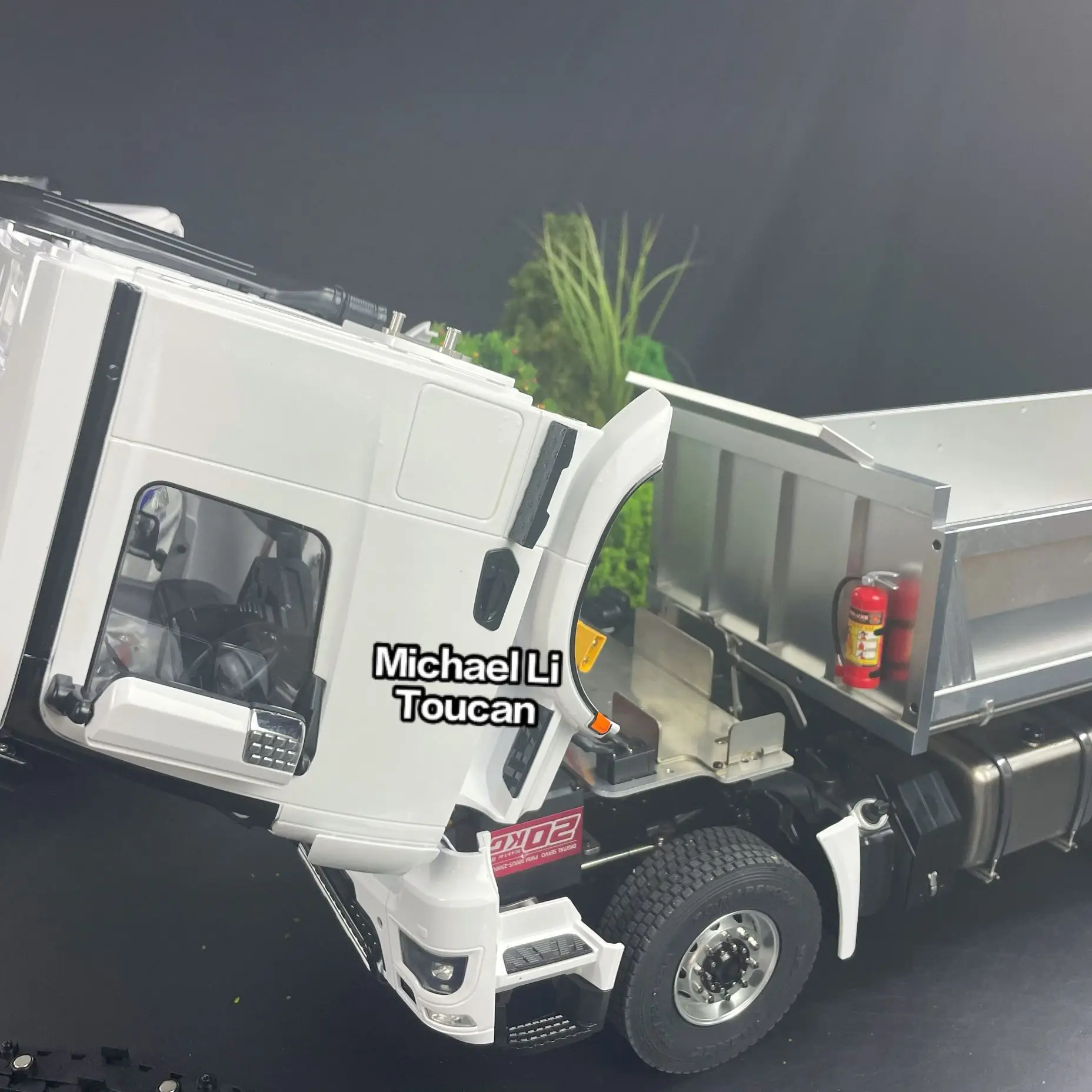 New 1/14 3348 6x6 RTR Metal Chassis Hydraulic RC Dumper Truck Sound Light DIY Cabin Remote Control Car Model Vehicle Toy for Boy 3