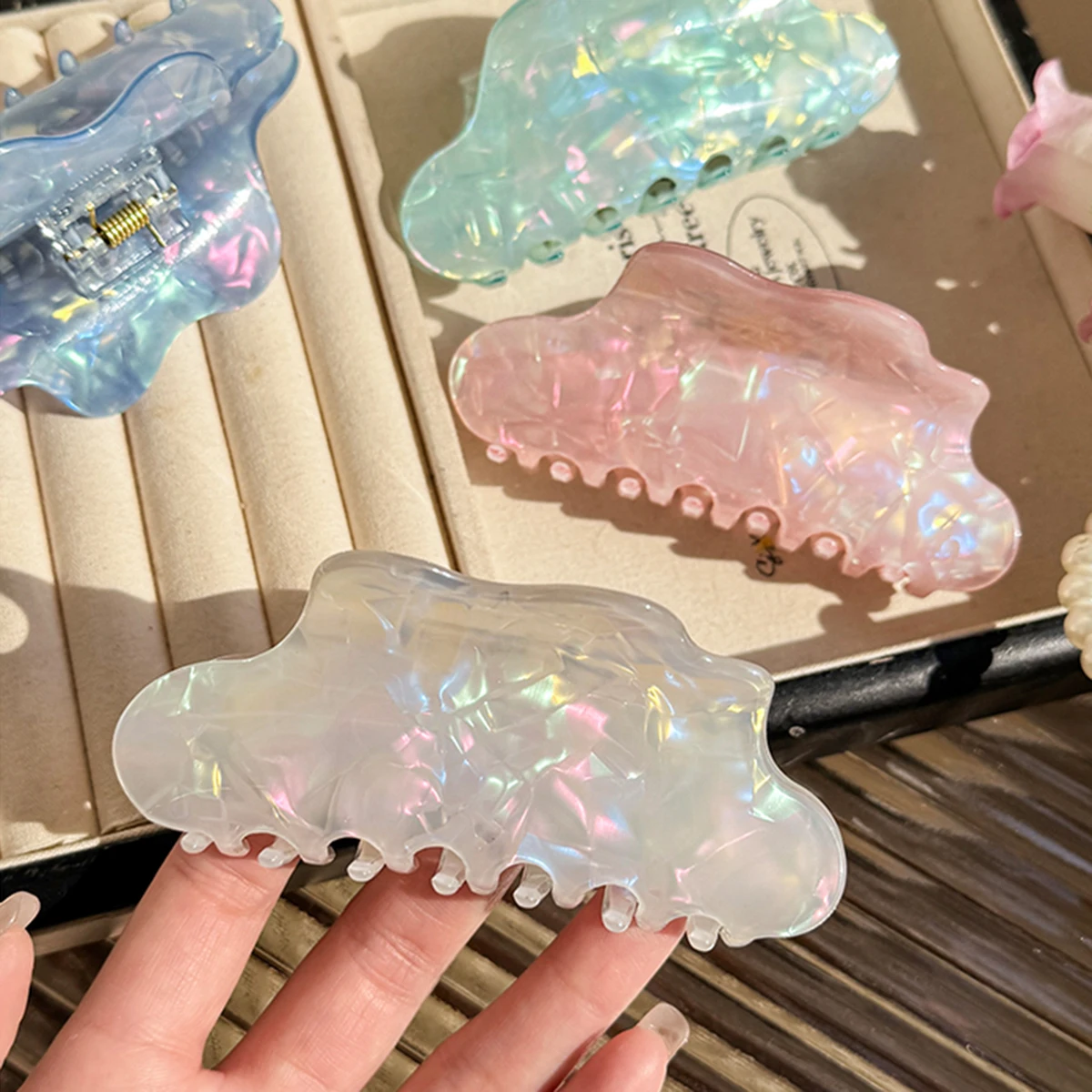 Mermaid Acetate Hair Claw Clip Fashion Cloud Shape Hair  Clip Women Back Head Dress Shark Clip Hair Pin Clip Hair Headdress