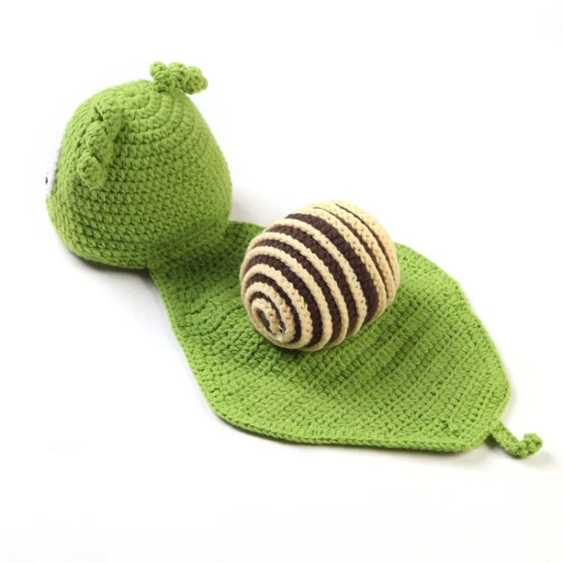 Newborn Knitted Green Snail Set Baby Photography Props Baby Girl Boy Handmade Woolen Snail Set Photography Props Aceessries