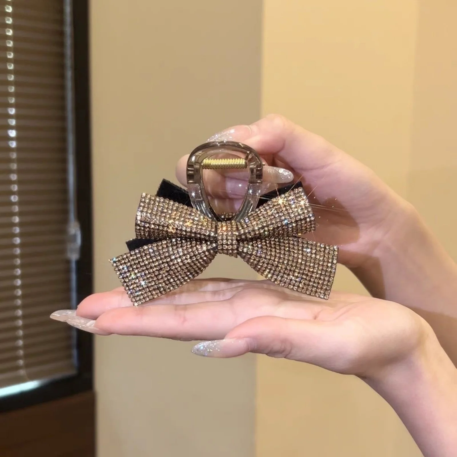 1PC Rhinestone Bow Hair Claws, Sparkly Crystal Hair Clips Set, Elegant Hair Accessories For Women, Glamorous Updo Hair Decor