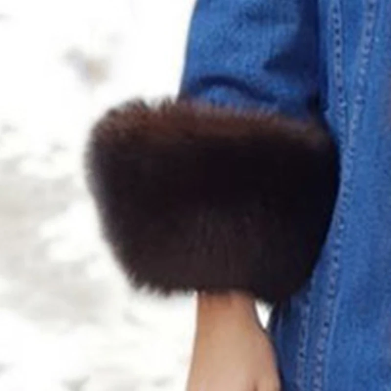 سترة دنيم نسائية متكاملة من الفراء مع قطيفة ، بأكم...