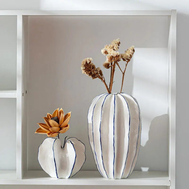 Creative White Star Fruit Ceramic Living Room Vase Decoration Arrangement Flower Home Small Fresh American Table Decoration 3
