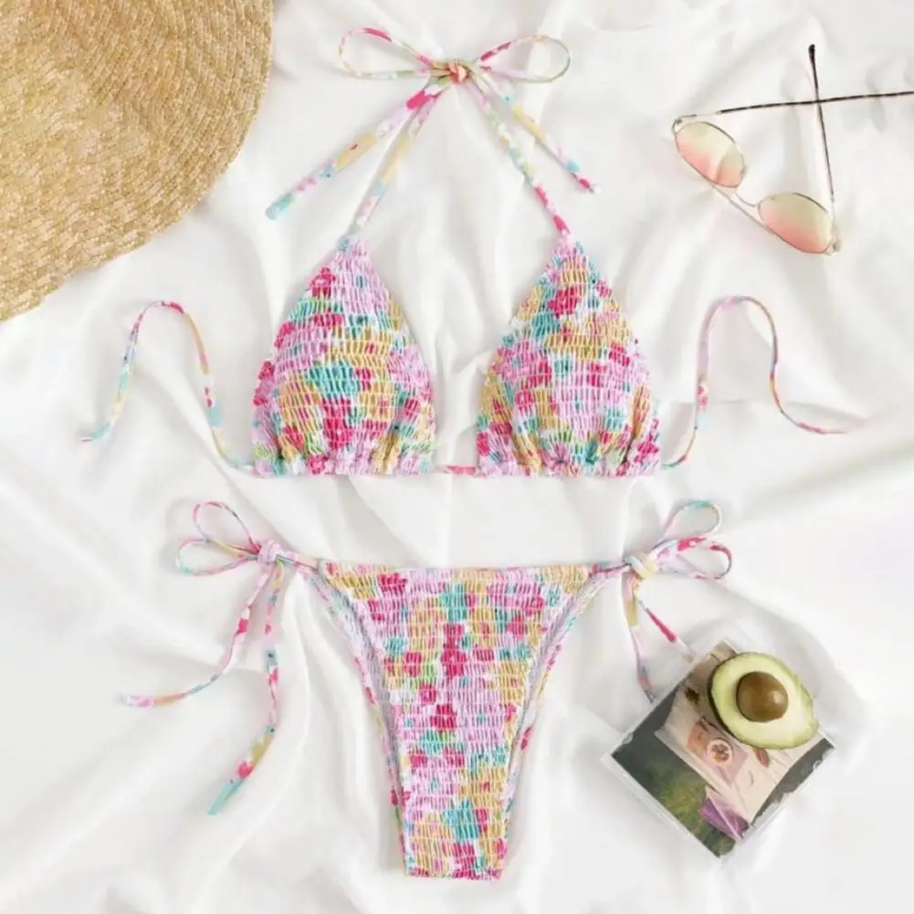 

Lady Halter Neck Swimsuit Colorful Print Halter Neck Bikini Set with Pleated Design Wireless Padded Cups Women's for Wading